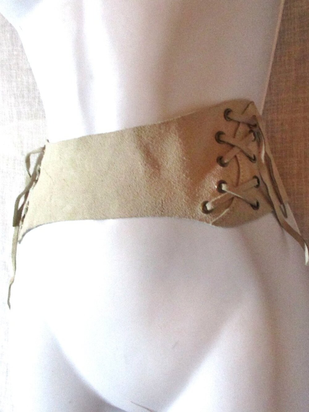 NWT Suede Hippie Leather Fringe Faire BELT Festival ECRU CREME WHITE Brass Loop